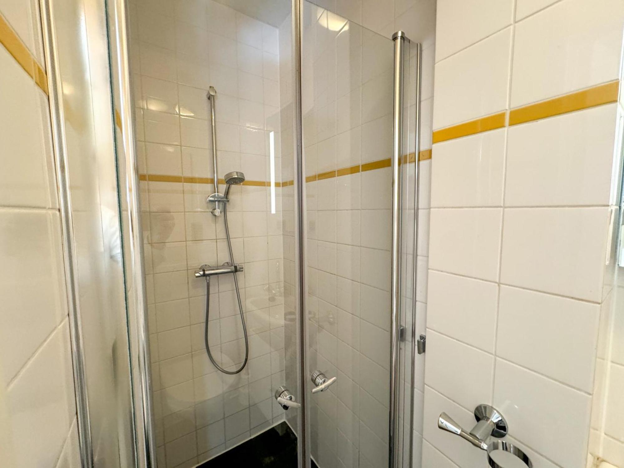 Yourbnb Suites Haarlemmerstraat Amsterdam Exteriör bild
